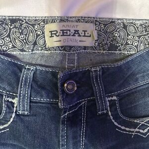 Ariat REAL Denim Blue Jeans with Detailed Stitching